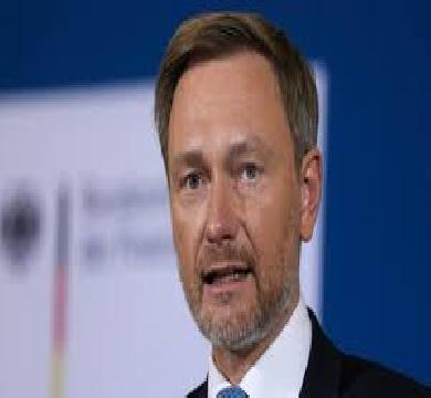 وزير المالية الالماني : ينبغي علي الاتحاد الأوروبي اتخاذ إجراء حاسم ضد امريكا بسبب الرسوم الجمركية 